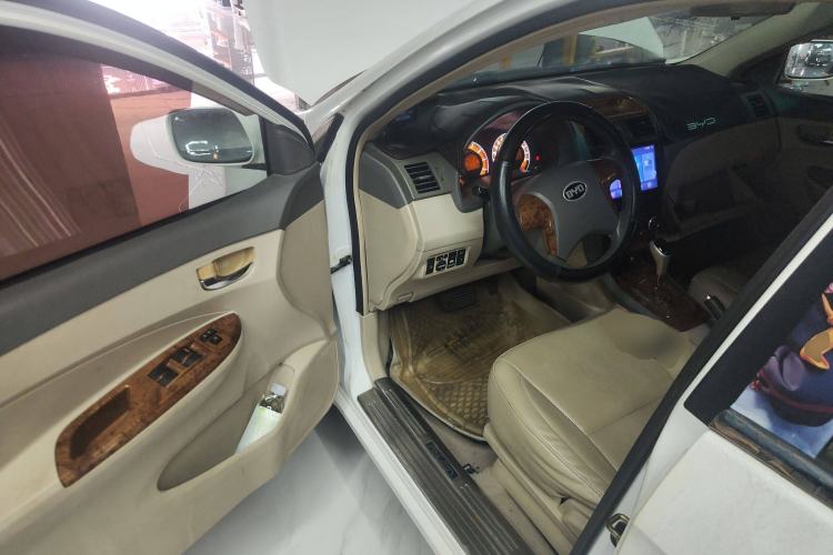 Used BYD L3 2013 1.5L Automatic Comfort Edition Driver Seat