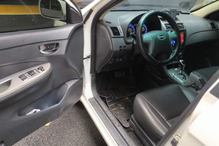 Used BYD L3 2013 1.5L Automatic Comfort Edition Driver Seat