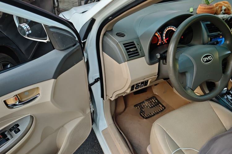 Used BYD L3 2013 1.5L Automatic Comfort Edition Driver Seat