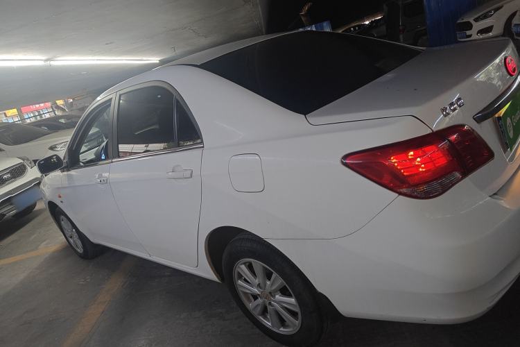 Used BYD L3 2013 1.5L Automatic Comfort Edition Exterior 5