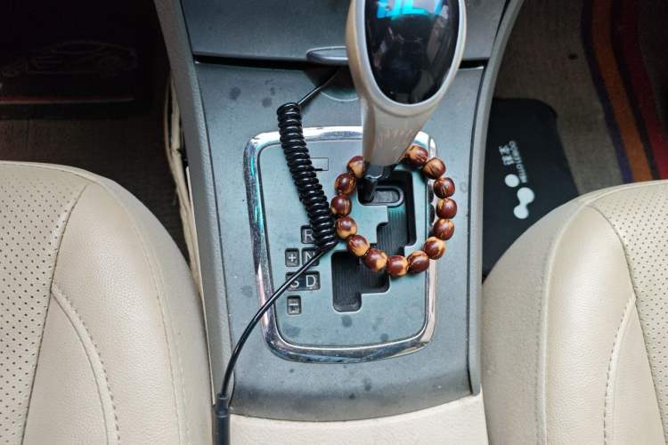 Used BYD L3 2013 1.5L Automatic Comfort Edition Gear Lever