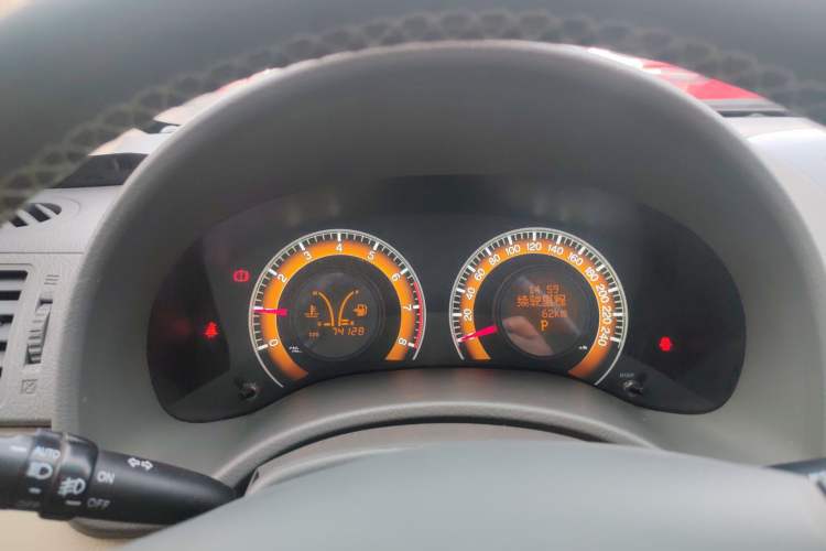 Used BYD L3 2013 1.5L Automatic Comfort Edition Instrument Cluster