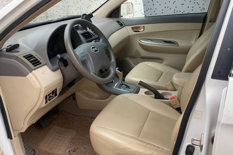 Used BYD L3 2013 1.5L Automatic Comfort Edition Interior 1