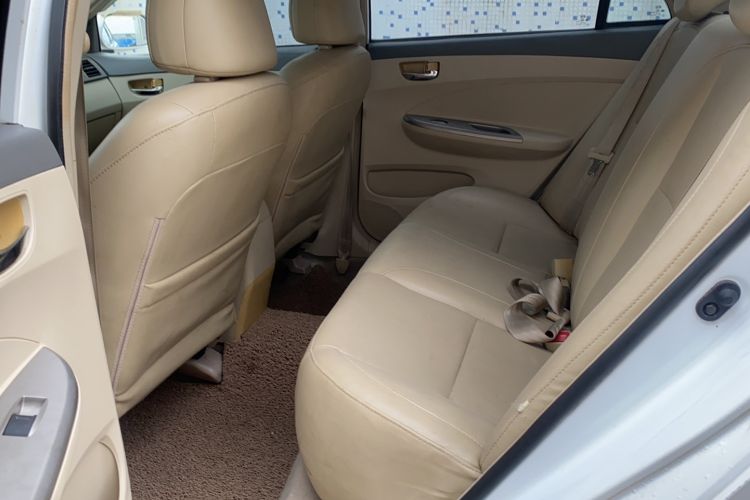 Used BYD L3 2013 1.5L Automatic Comfort Edition Interior 2