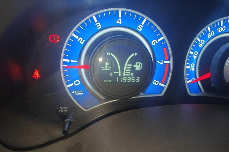 Used BYD L3 2013 1.5L Automatic Comfort Edition Odometer Close Up