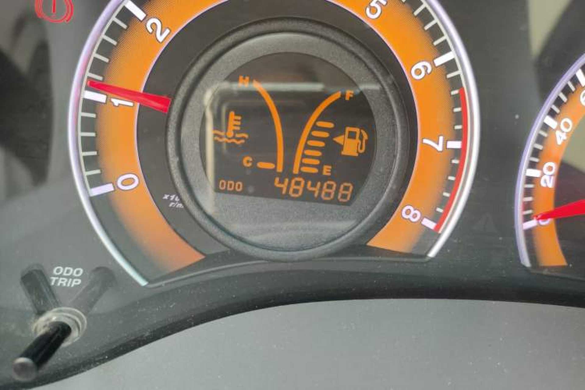 Used BYD L3 2013 1.5L Automatic Comfort Edition Odometer Close Up