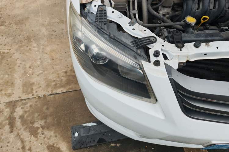 Used BYD L3 2013 1.5L Automatic Comfort Edition Right Front Headlight