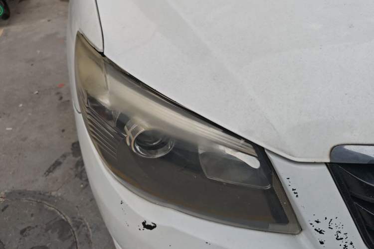 Used BYD L3 2013 1.5L Automatic Comfort Edition Right Front Headlight