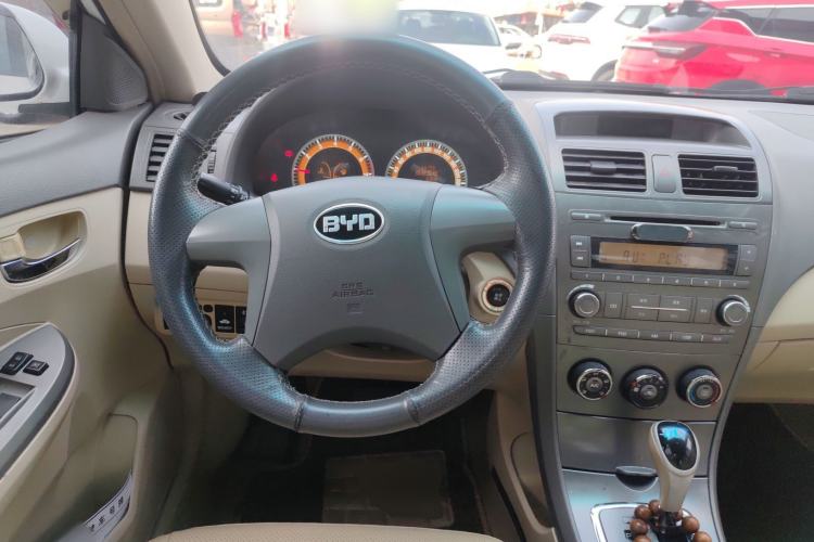 Used BYD L3 2013 1.5L Automatic Comfort Edition Steering Wheel