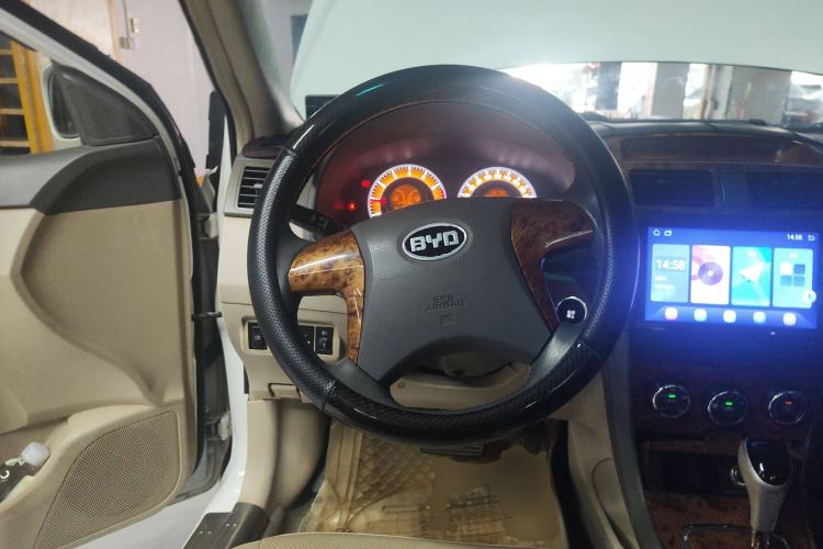 Used BYD L3 2013 1.5L Automatic Comfort Edition Steering Wheel