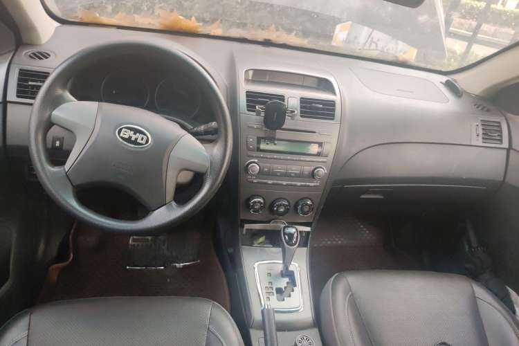 Used BYD L3  Center Console