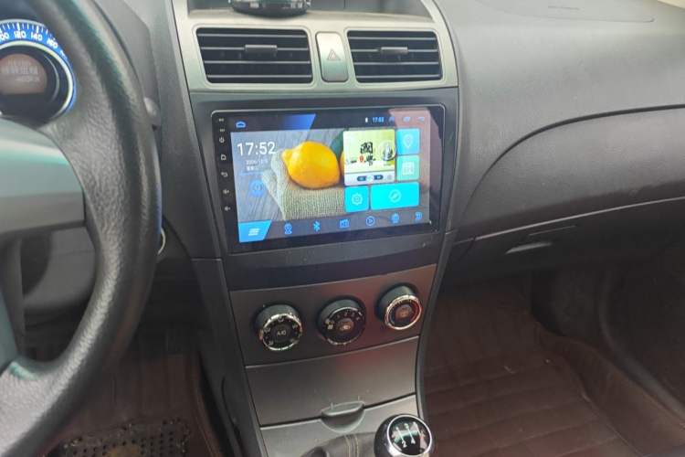 Used BYD L3 2015 Energy-Efficient Model 1.5L Manual Comfort Edition Audio And AC Panel