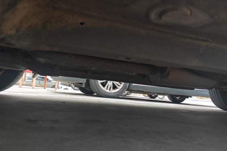 Used BYD L3 2015 Energy-Efficient Model 1.5L Manual Comfort Edition Chassis Rear Left