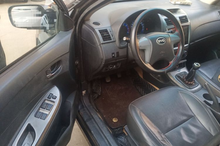 Used BYD L3 2015 Energy-Efficient Model 1.5L Manual Comfort Edition Driver Seat