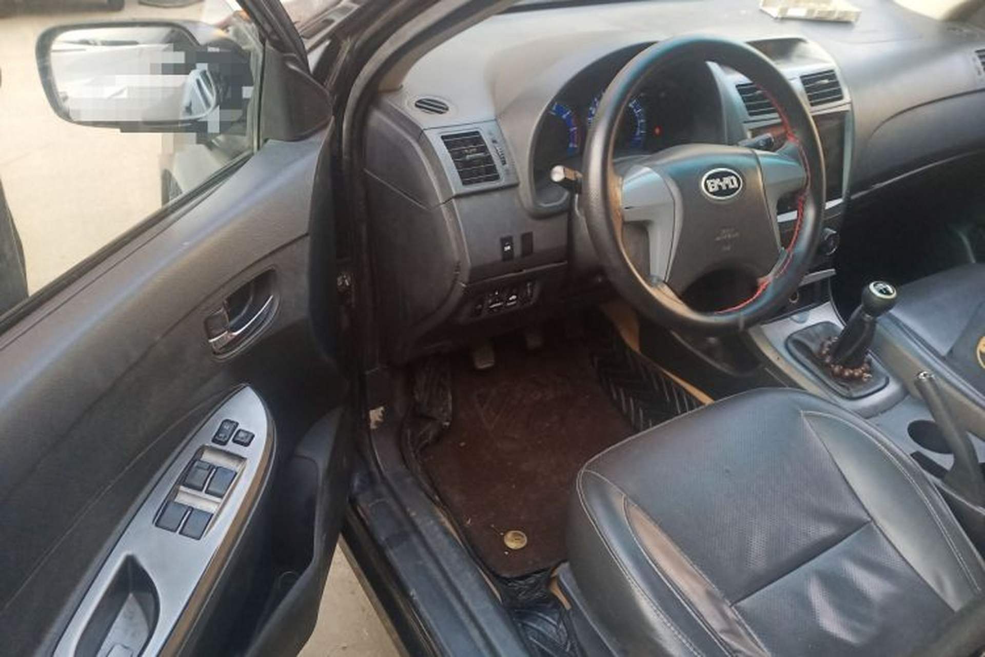 Used BYD L3 2015 Energy-Efficient Model 1.5L Manual Comfort Edition Driver Seat