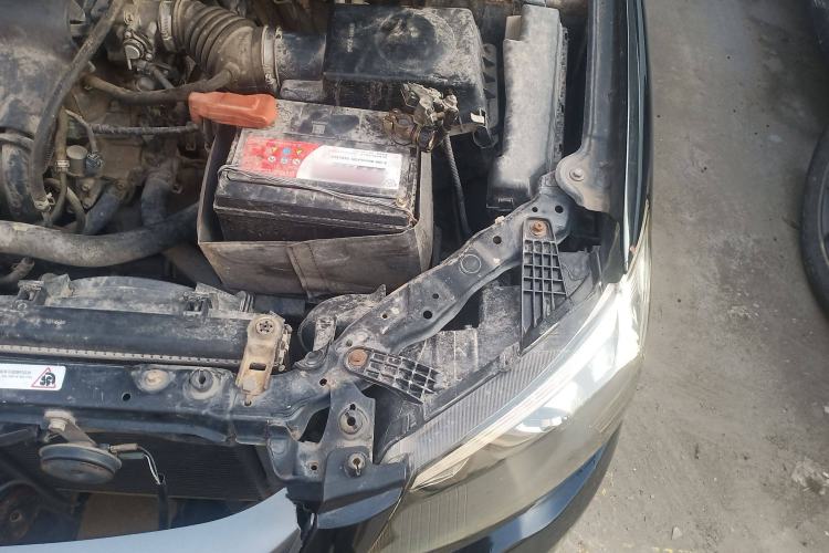 Used BYD L3 2015 Energy-Efficient Model 1.5L Manual Comfort Edition Engine Bay Left