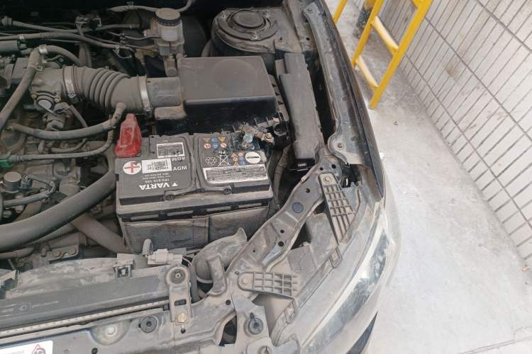Used BYD L3 2015 Energy-Efficient Model 1.5L Manual Comfort Edition Engine Bay Left