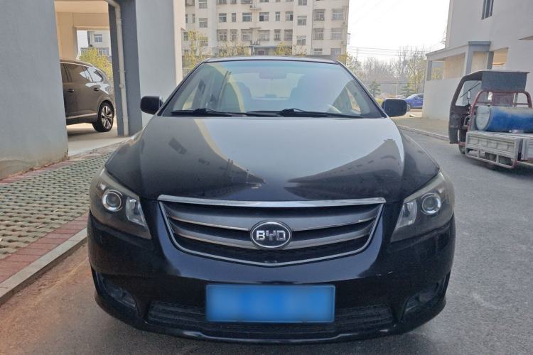 Used BYD L3 2015 Energy-Efficient Model 1.5L Manual Comfort Edition Exterior 1
