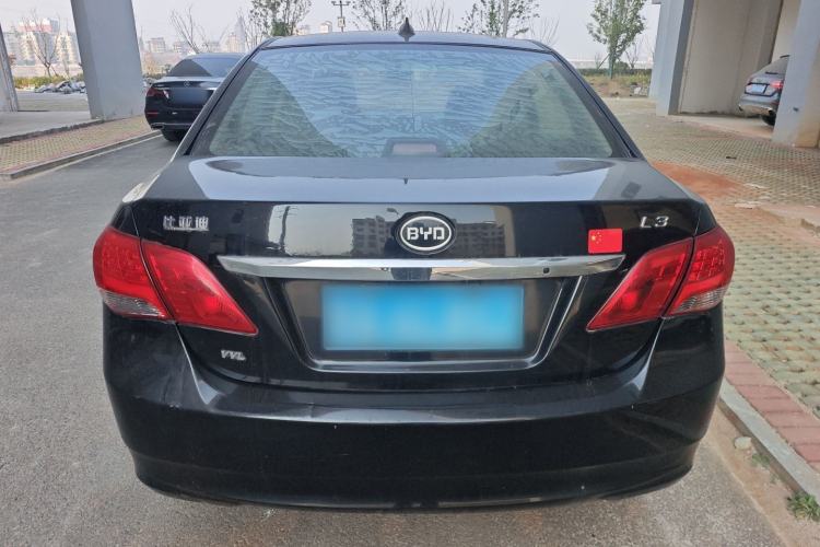 Used BYD L3 2015 Energy-Efficient Model 1.5L Manual Comfort Edition Exterior 4