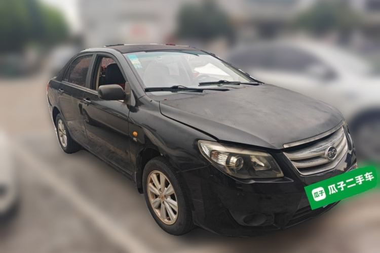Used BYD L3 2015 Energy-Efficient Model 1.5L Manual Comfort Edition Front Right 45 Deg