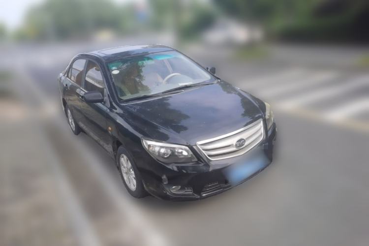Used BYD L3 2015 Energy-Saving Edition 1.5L Automatic Prestige Model Front Right 45 Deg