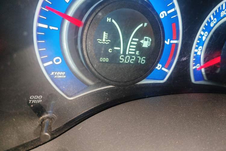 Used BYD L3 2015 Energy-Efficient Model 1.5L Manual Comfort Edition Odometer Close Up