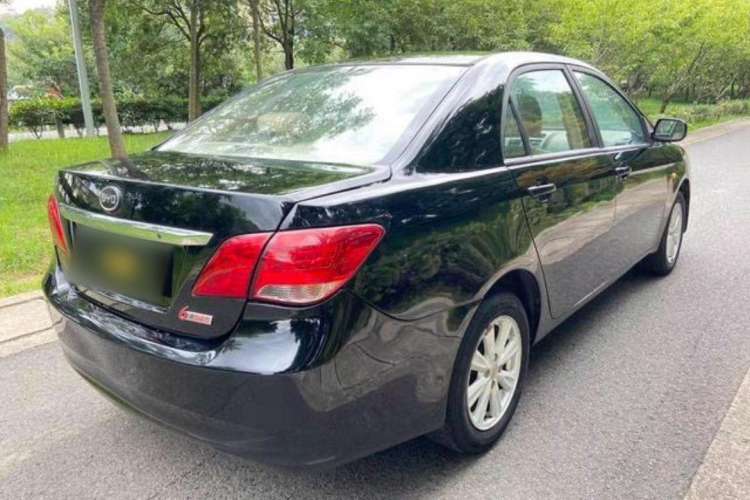Used BYD L3 2015 Energy-Efficient Model 1.5L Automatic Comfort Edition Rear Right 45 Deg