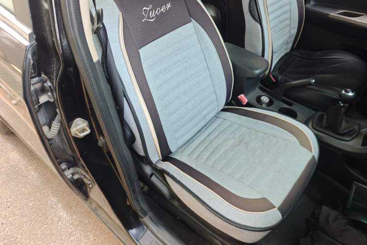 Used BYD L3 2015 Energy-Efficient Model 1.5L Manual Comfort Edition Right Front Seat