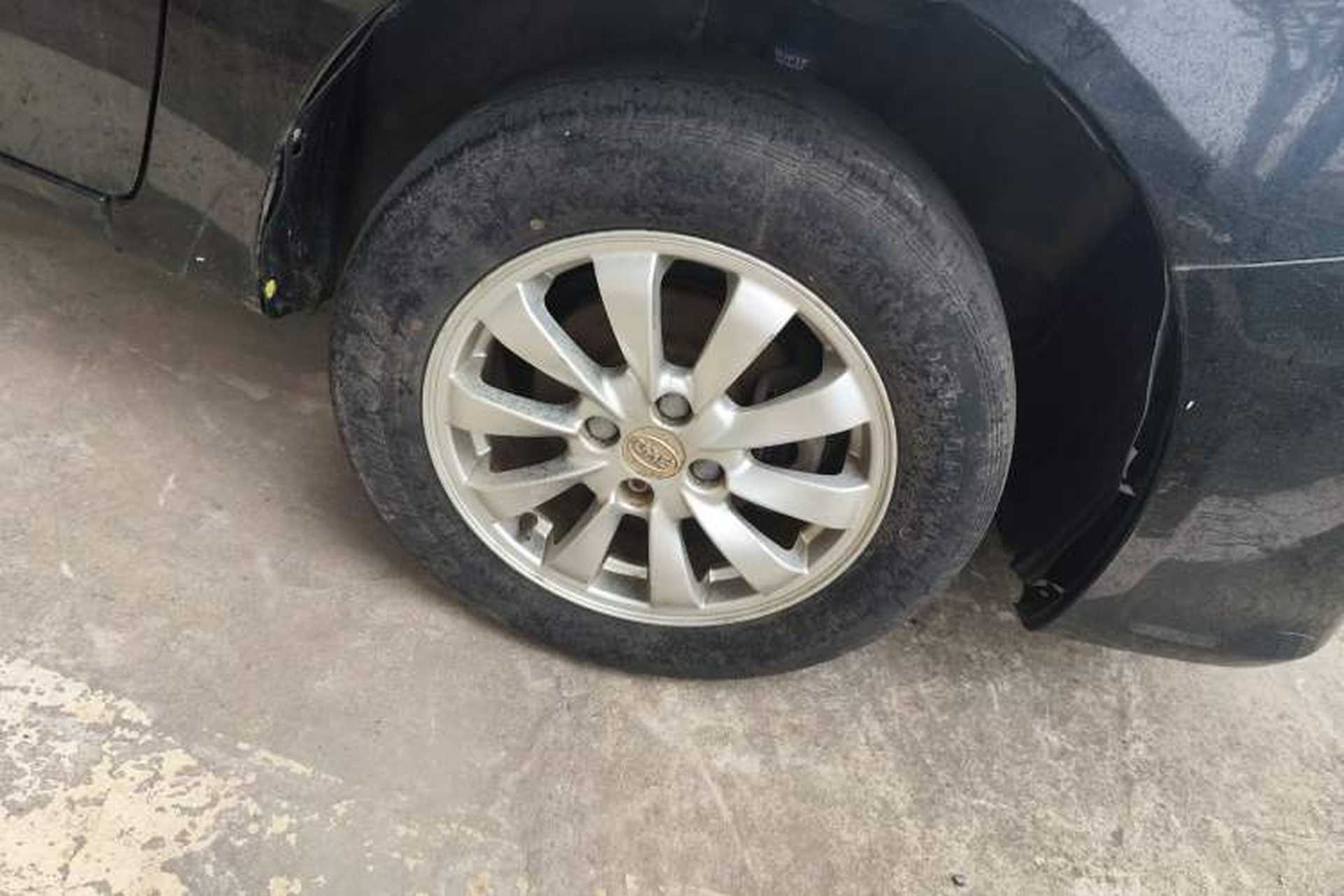 Used BYD L3 2015 Energy-Saving Edition 1.5L Manual Luxury Model Right Front Wheel Hub
