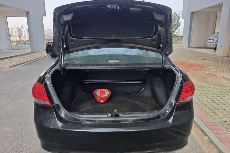 Used BYD L3 2015 Energy-Efficient Model 1.5L Manual Comfort Edition Trunk