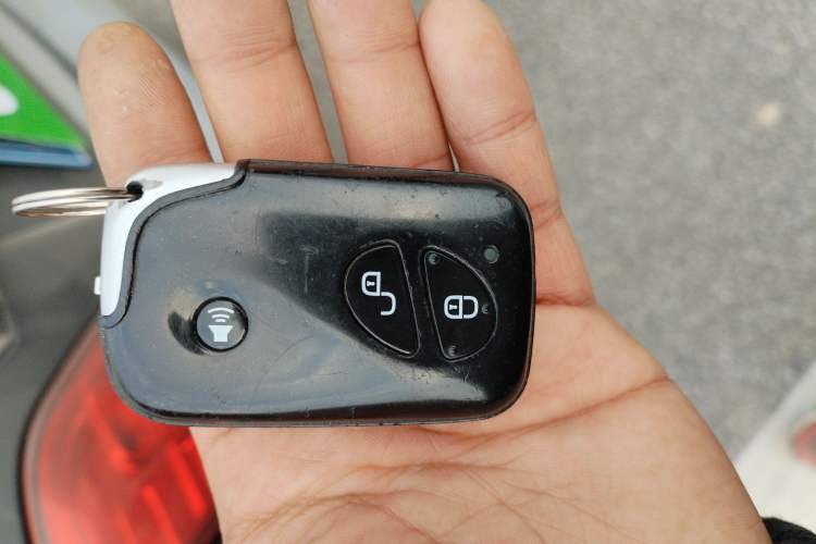 Used BYD L3 2015 Energy-Efficient Model 1.5L Automatic Comfort Edition Vehicle Key