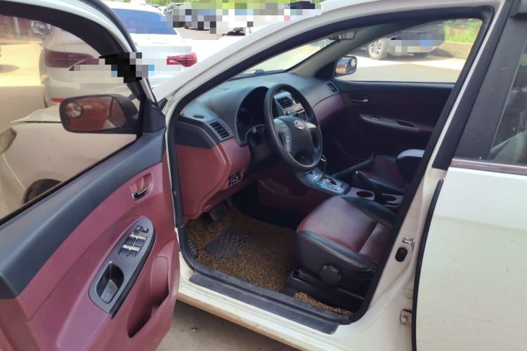 Used BYD L3 2015 Energy-Saving Edition 1.5L Automatic Prestige Model Driver Seat