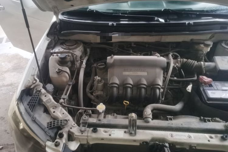 Used BYD L3 2015 Energy-Efficient Model 1.5L Manual Comfort Edition Engine Bay Right