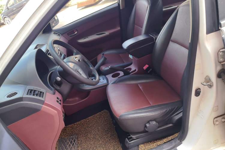 Used BYD L3 2015 Energy-Saving Edition 1.5L Automatic Prestige Model Left Front Seat
