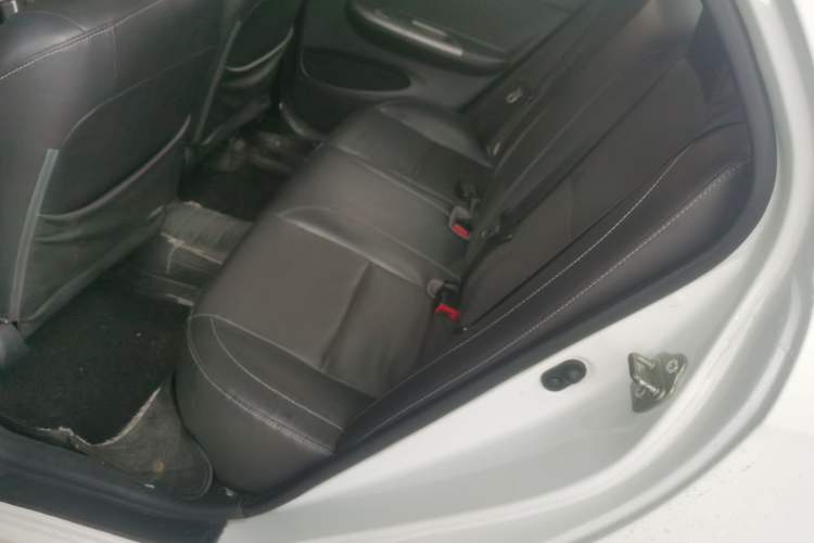 Used BYD L3 2015 Energy-Efficient Model 1.5L Manual Comfort Edition Left Rear Seat