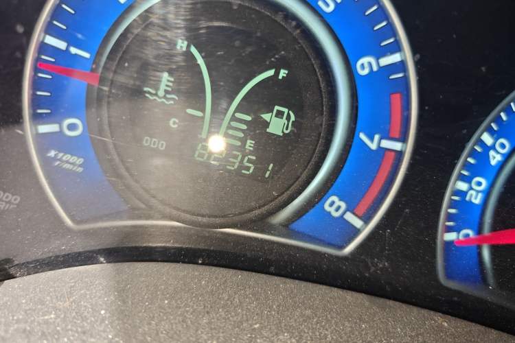 Used BYD L3 2015 Energy-Efficient Model 1.5L Automatic Comfort Edition Odometer Close Up