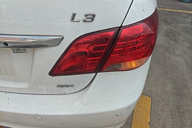 Used BYD L3 2015 Energy-Saving Edition 1.5L Manual Luxury Model Right Rear Taillight