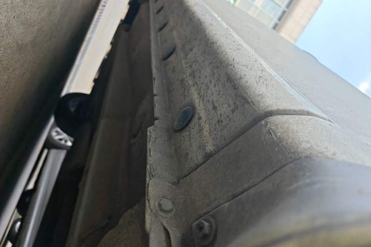 Used BYD L3 2015 Energy-Saving Edition 1.5L Manual Luxury Model Right Side Sill