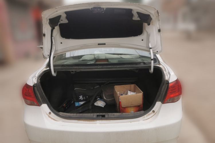 Used BYD L3 2015 Energy-Efficient Model 1.5L Manual Comfort Edition Trunk