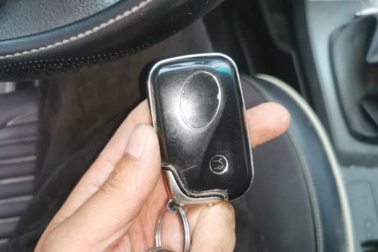 Used BYD L3 2015 Energy-Efficient Model 1.5L Manual Comfort Edition Vehicle Key