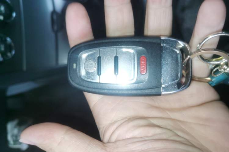 Used BYD L3 2015 Energy-Efficient Model 1.5L Manual Comfort Edition Vehicle Key