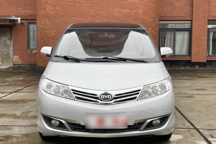 Used BYD M6 2013 2.4L Manual Luxury Model Exterior 3