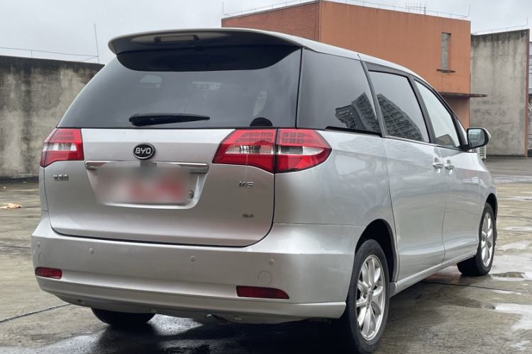 Used BYD M6 2013 2.4L Manual Luxury Model Exterior 4