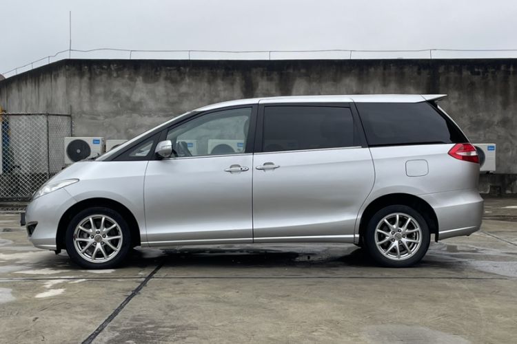 Used BYD M6 2013 2.4L Manual Luxury Model Exterior 7