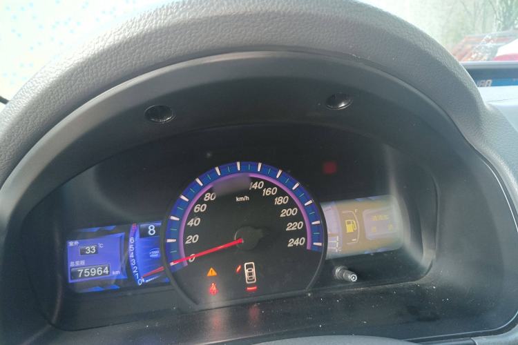 Used BYD M6 2013 2.4L Manual Luxury Model Instrument Cluster