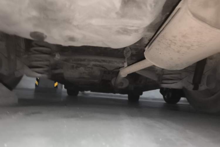 Used BYD M6 2010 2.4L Automatic Luxury Edition Chassis Rear