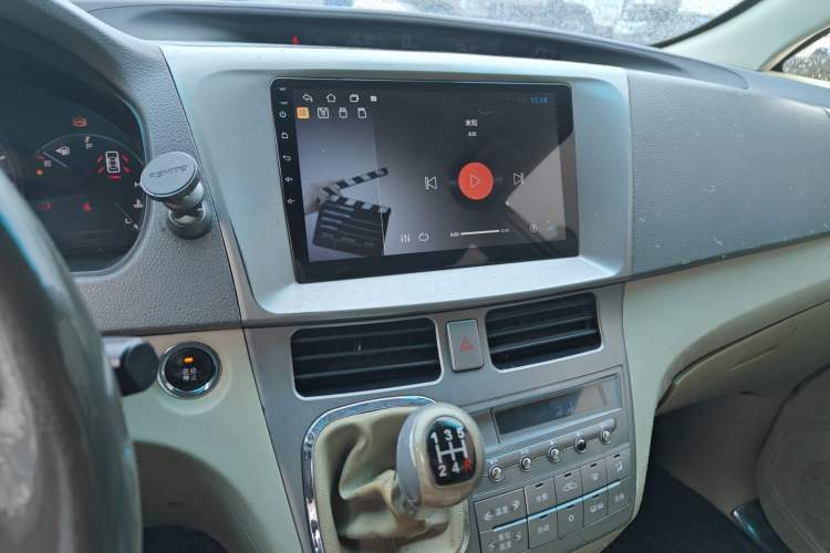 Used BYD M6 2010 2.0L Manual Comfort Edition Audio And AC Panel