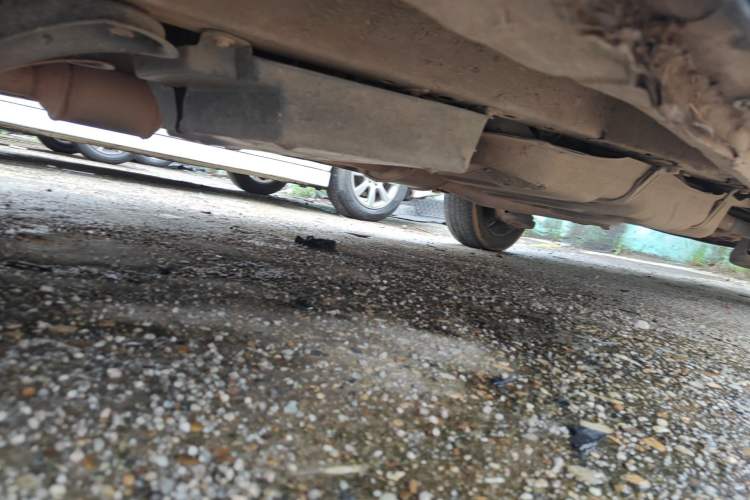 Used BYD M6 2010 2.0L Manual Comfort Edition Chassis Front Left