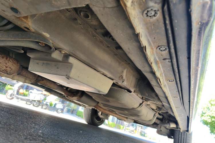 Used BYD M6 2013 2.0L Manual Comfort Edition Chassis Front Left
