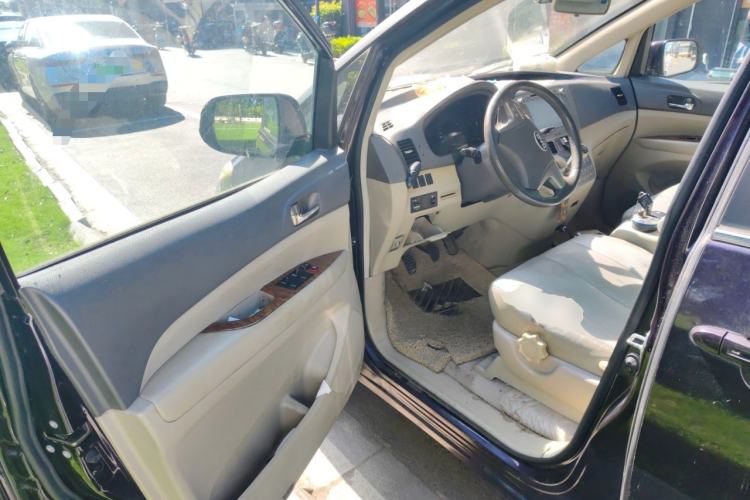Used BYD M6 2013 2.0L Manual Comfort Edition Driver Seat